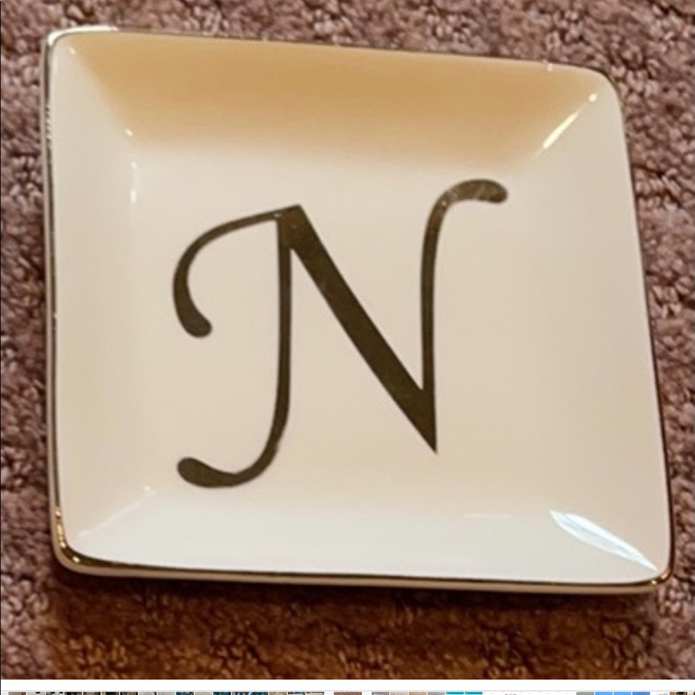 🌷TRINKET DISH LETTER N NWT